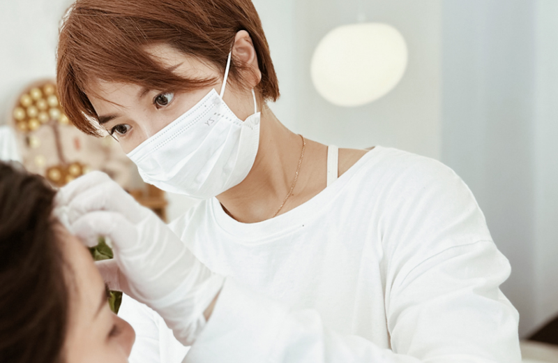 纹绣 / 眉型 / 眼线 / 唇部